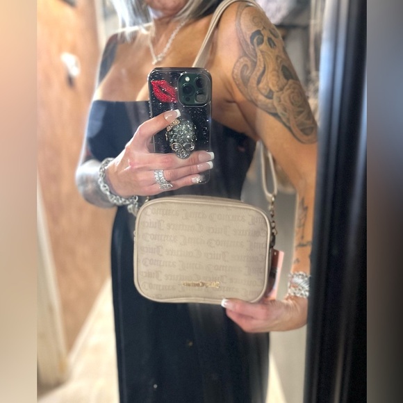 🤎🩷NWT-Juicy Couture Gothic Dots Cafe Bestsellers Camera Crossbody & wallet🤎🩷 - Picture 16 of 17